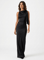 Carlota | Vestido asimétrico con lazo